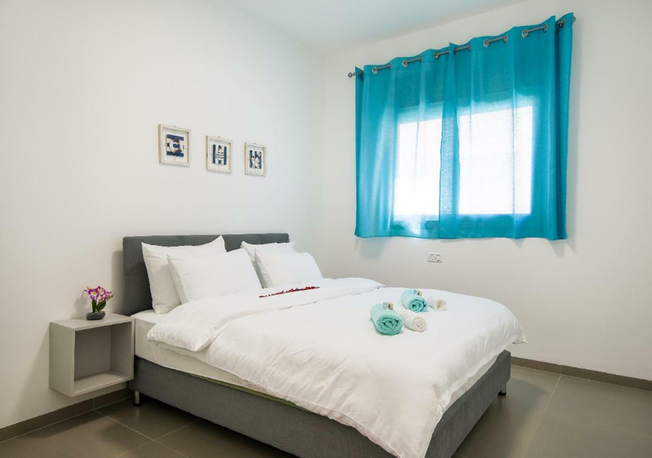 Balfour Sea View City Center Naharija Kültér fotó